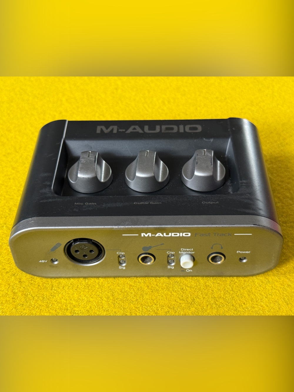 Fast Track USB Audio Interface - Black